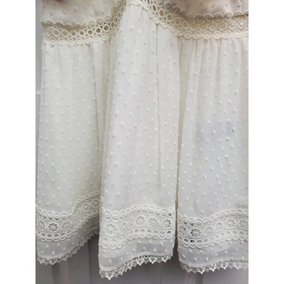 Monique Lhuillier Dress Size 6 Eyelet Lace Cocktail Party Date Rehearsal Dinner - Picture 16 of 16